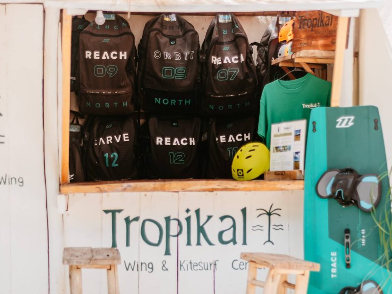3-Tropikal-Kite-School-El-Cuyo-Yucatan-Kite Rental